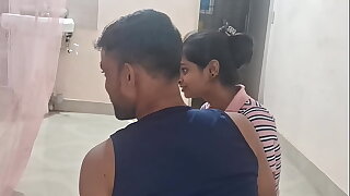 Desi Young Indian Girl Desperate For The Cock For Her Wet Pussy !