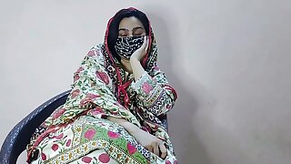 The step-brother gave his step-sister a lot of fun by having sex with him