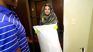 "Hijab Room Service 2" (Part 1) فتاة مراهقة عربية Shy 18yo Arab teen maid brings extra pillows and gets stuffed with big black cock. Hardcore taboo arab teen interracial fucking on theshimmyshow episode 51 Part 1 ft Jasmine Angel
