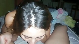 Chica Joven Virgen Aprende A Chuparla