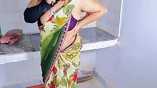 मेरी चाची मुझसे चुदवाने के लिए तैयार है चाची की गांड बहुत बड़ी है चाचा शायद चाची की चुदाई नहीं कर पाते