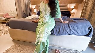 Bhabhi Ne Apni Chut First Time Devar Ko Di Husband Ko Dokha Diya