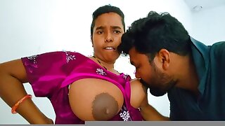 Desi bhabhi hot blowjob & boobs sucking with milk xxx videos Hindi.