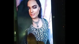 Cum tribute to hot Insta babe