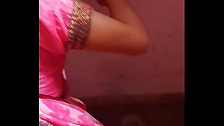 अंजू ने बाथरूम में अपने भाई से अपनी चुदाई करवाई
