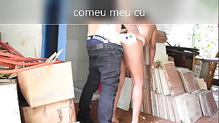 COMEDOR  metendo forte no meu rabo e eu levando meu corno ao del&iacute_rio pedindo porra dentro dele tarado