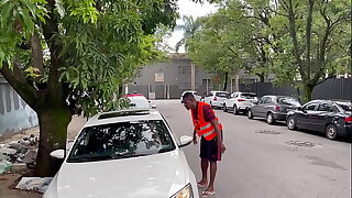 paguei o flanelinha folgado com uma mamada * John Coffee *