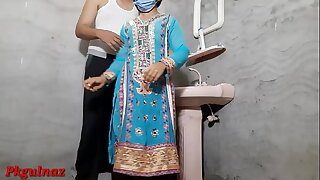 Indian beautiful girl fucking in washroom