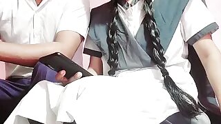 Desi college ke ladaki ko tusion ke bahane teacher ne chod diya