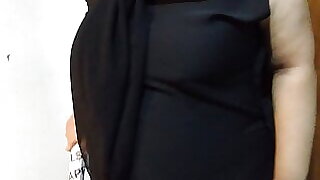Saudi hot aunty sweeping house when neighbor boy saw her big tits and ass gets seduced &amp;Hot cum - Boruqa &amp; Hijab aunty