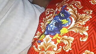 BLACK FRIDAY ko bhabhi ne devar ko Akaily Handjob karta pakhar liya or Dever ki help ki hindi Sex xxx video hot sex vide