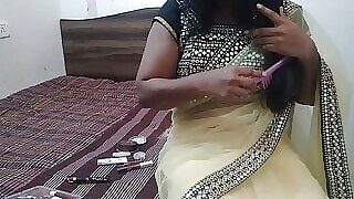 STEP INDIAN COLLAGE TEACHER MOM, bhojpuri college teacher ki bihari ladke ne gand maari