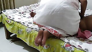 Desi Hot Aunty Ne Mera Bada Lund Dekha Aur Meri Chudai Ki (Main Ne Bahut Maje Kiye)