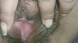Indian girl pussy fingering in desi stile i wanna fuck her pussy in a porn stile