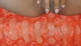 Meri pyasi housewife ki chut