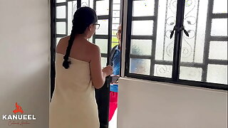RAPPI SE FOLLA A SU CLIENTA MILF CALIENTE A CAMBIO DEL PEDIDO Y LA CUBRE DE SEMEN