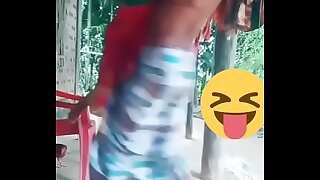Aunty romance with devar for money